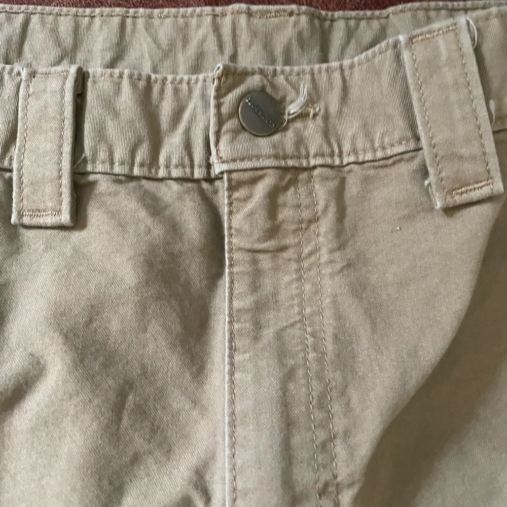 Carhartt Khaki Men’s Work Pants.  46 x 32 100% Cotton
